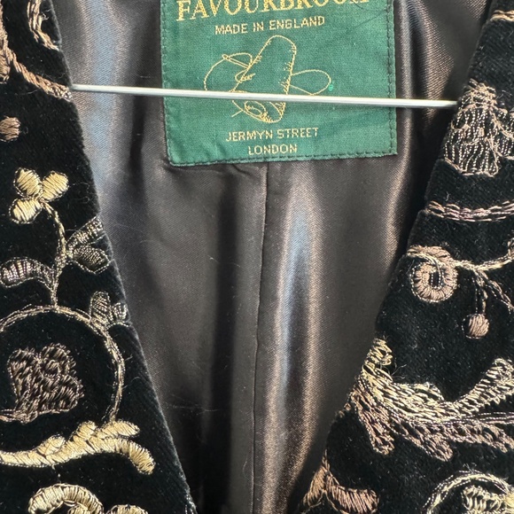 FAVOURBROOK Size 42 (Medium) Black Gold Embroidery Buttoned Vest - Picture 3 of 6